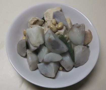 里芋と鶏と銀杏の煮物