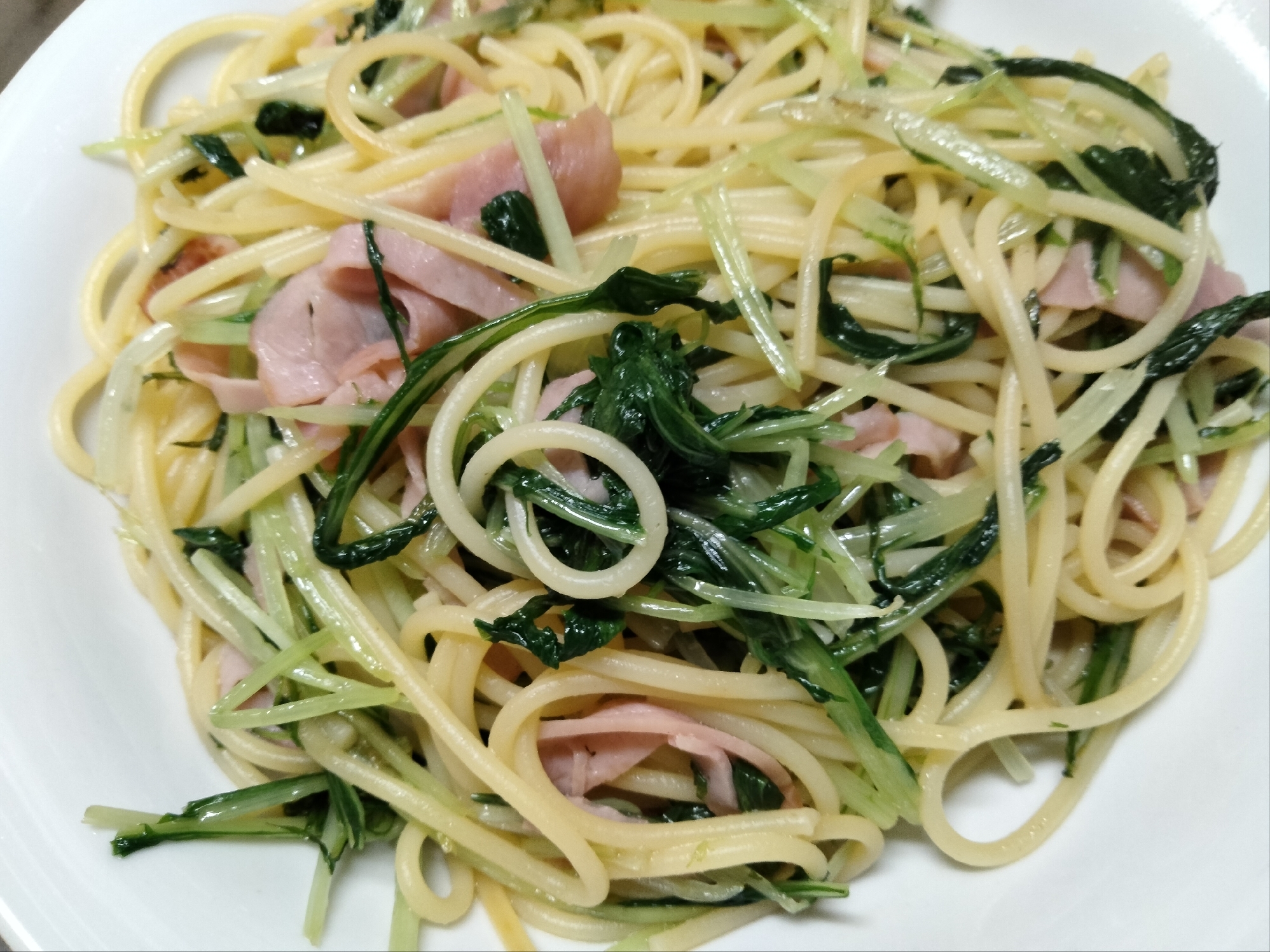 ベーコンと水菜とパスタのレモンオイル 和え