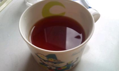 いつもの紅茶が、イチゴジャムの甘さでとても美味しくなりました。
レシピありがとうございました。