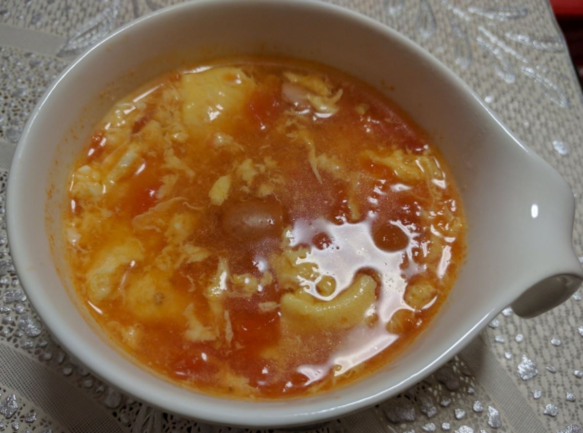 トマトを美味しく消費 トマトコンソメスープ レシピ 作り方 By Heartworktky 楽天レシピ