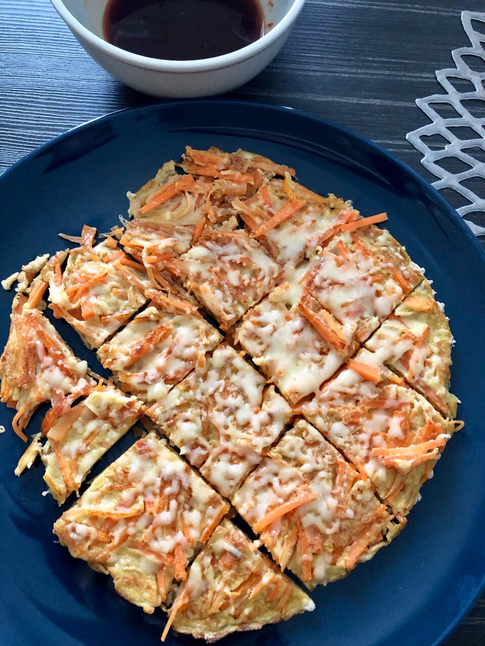 たこ焼き粉で☆人参とチーズのお手軽チヂミ