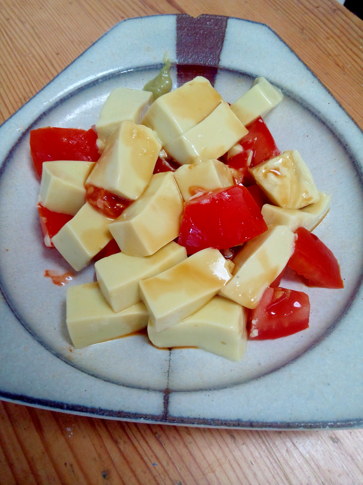 簡単☆アボカド豆腐とトマトのサラダ☆わさび醤油