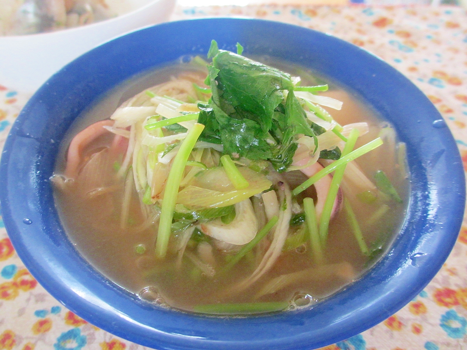 イカと豆腐と三つ葉のスープ