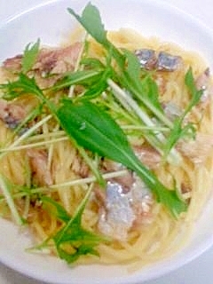 缶詰で オイルサーディンのパスタ