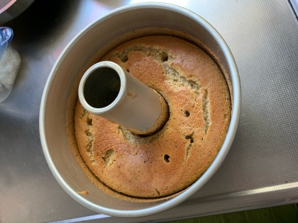 容器が大きかったので、こんな感じになりましたが、しっとりしてて美味しかったです。