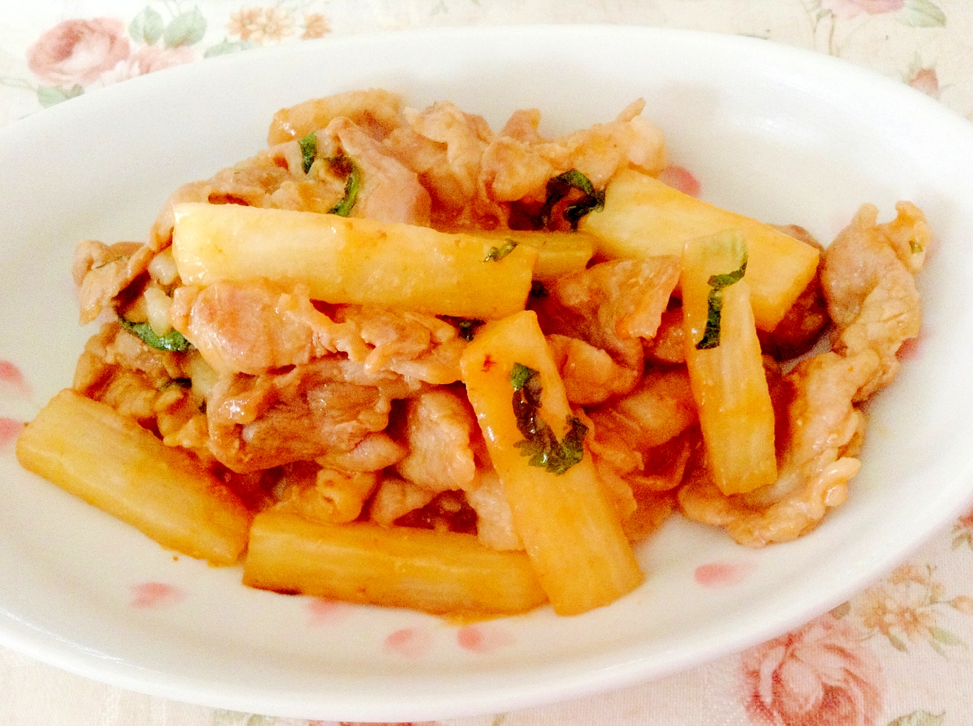 ご飯がすすむ♪豚肉と長芋の辛みそ炒め♡