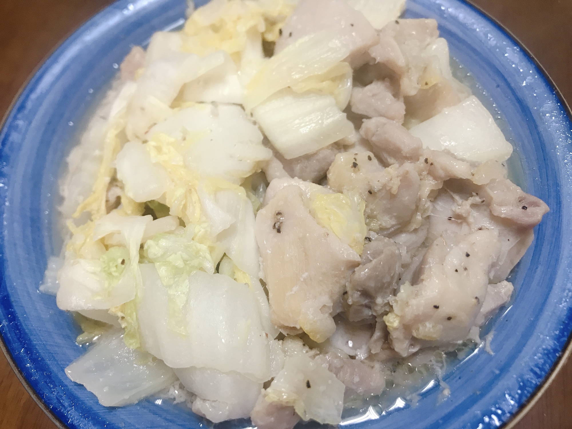 レンジで簡単★鶏肉と白菜の塩麹蒸し
