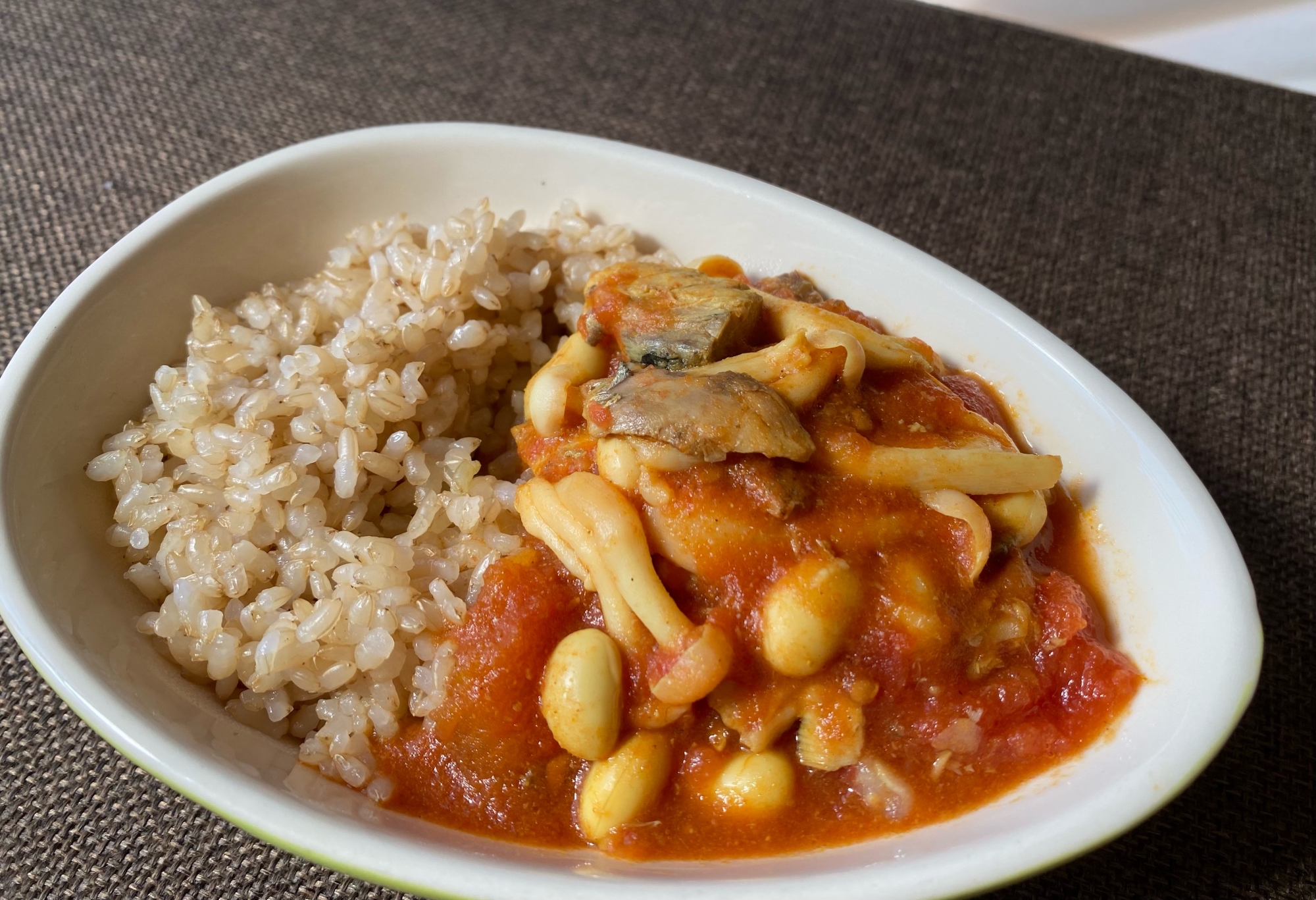 レンジで簡単！サバとキノコのトマトカレー