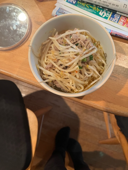 鶏そぼろ＆小松菜＆もやしde味噌ラーメン