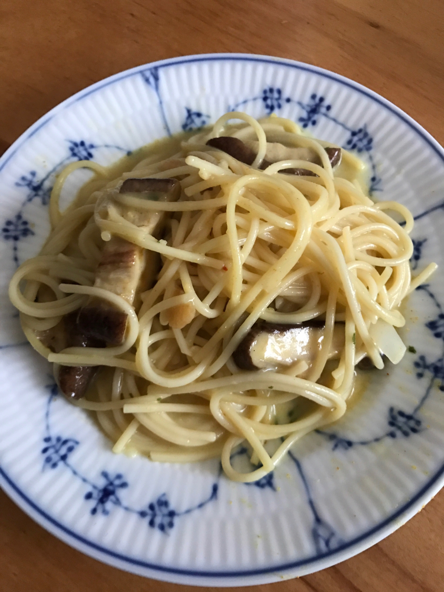 しいたけのカレークリームパスタ