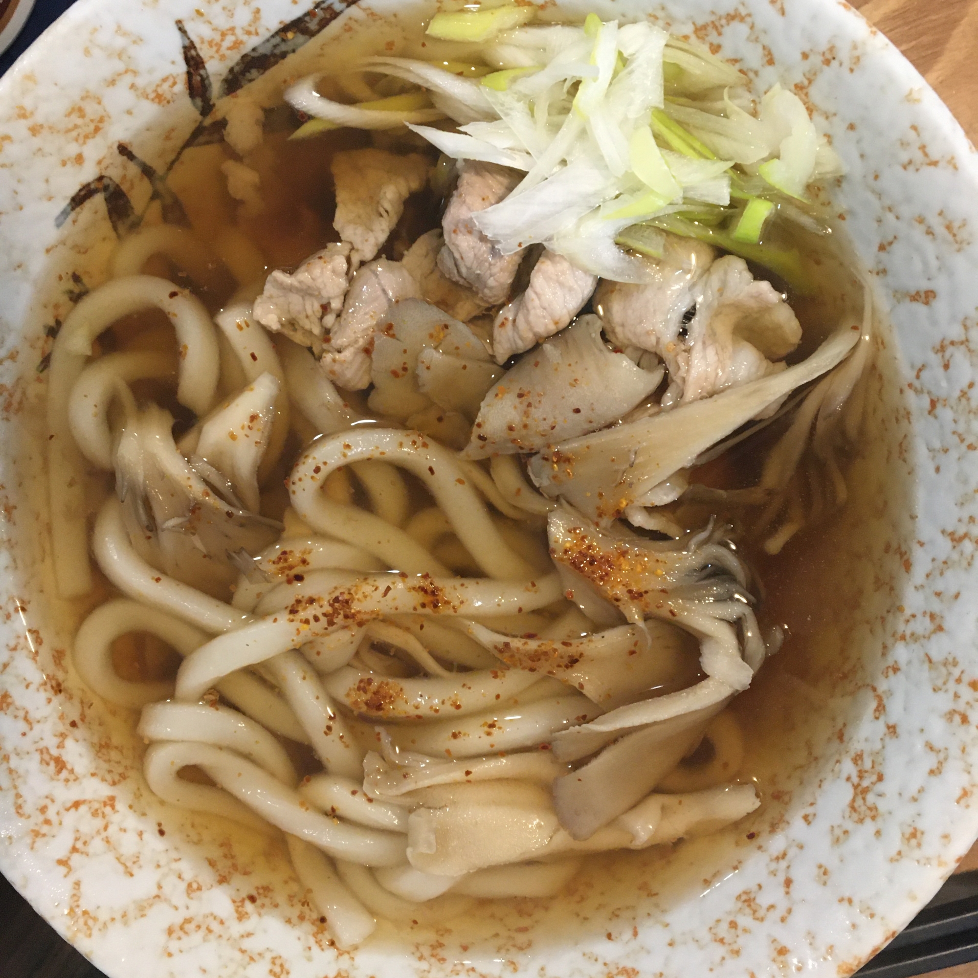 冷しゃぶサラダの茹で汁を使って☆舞茸肉うどん