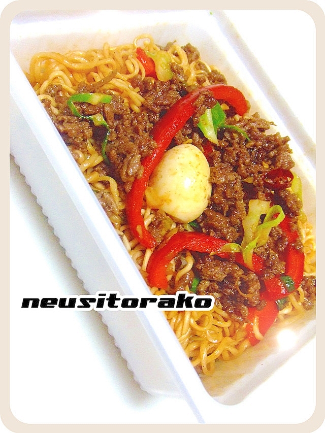 7. ペヤング肉みそ