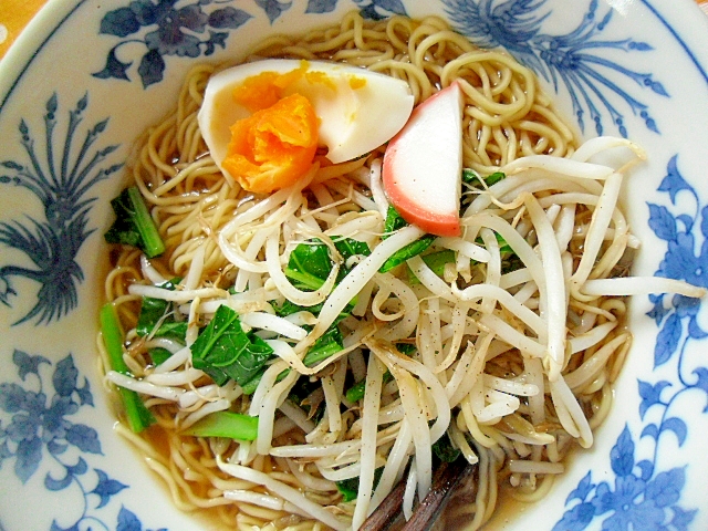 もやしと小松菜の醤油ラーメン