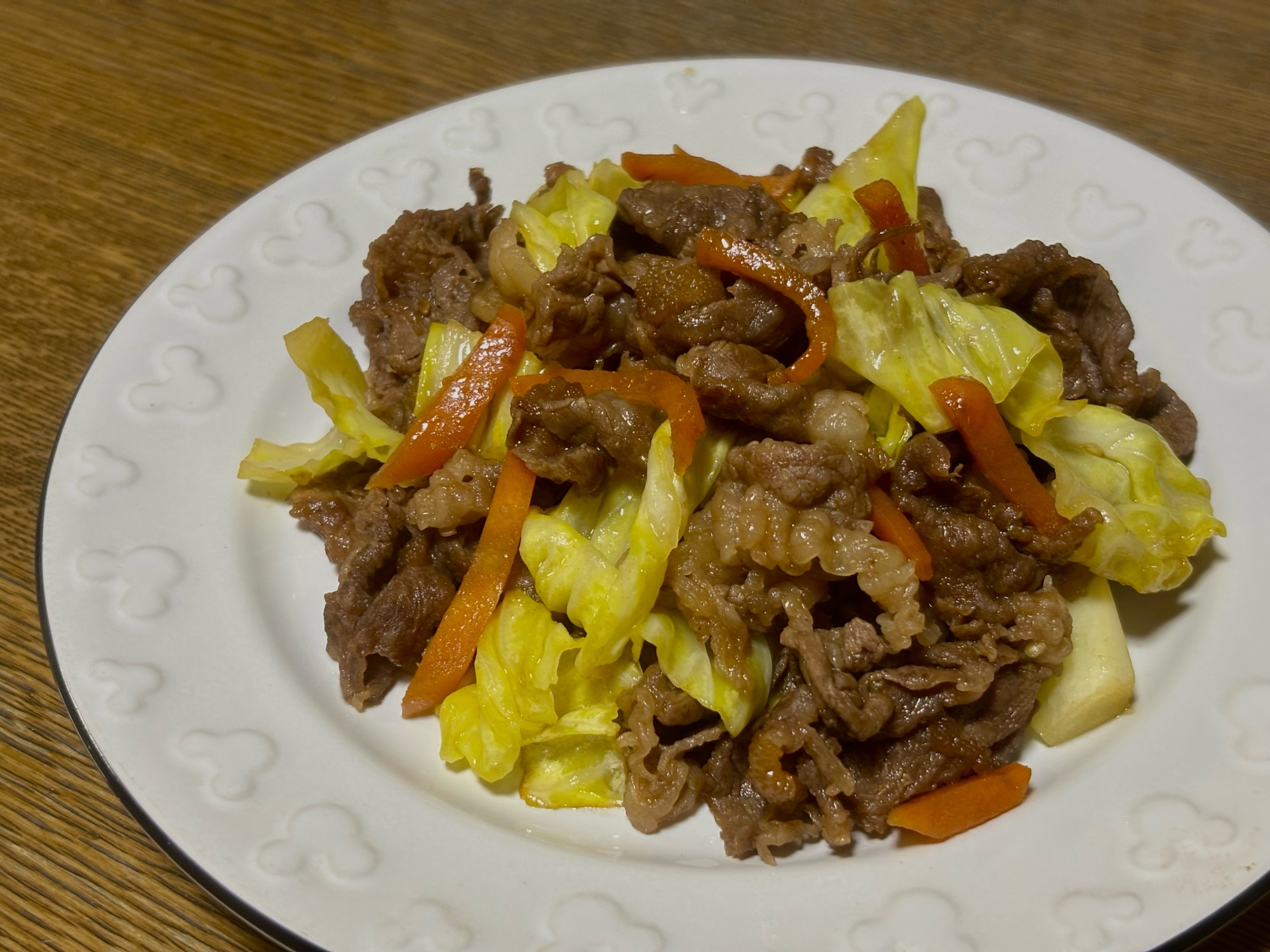 簡単、二刀流の肉野菜炒め!!