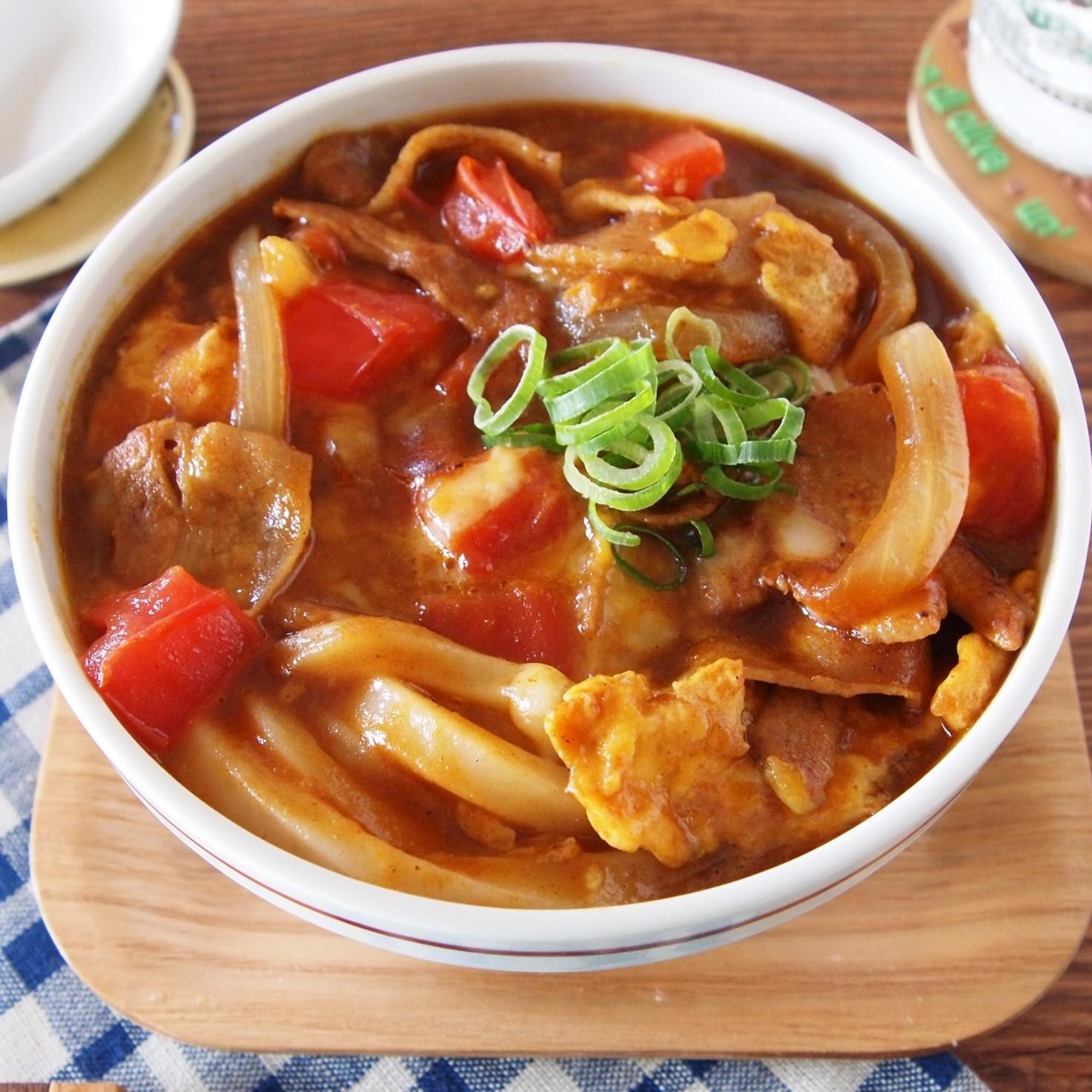 トマたまチーズカレーうどん