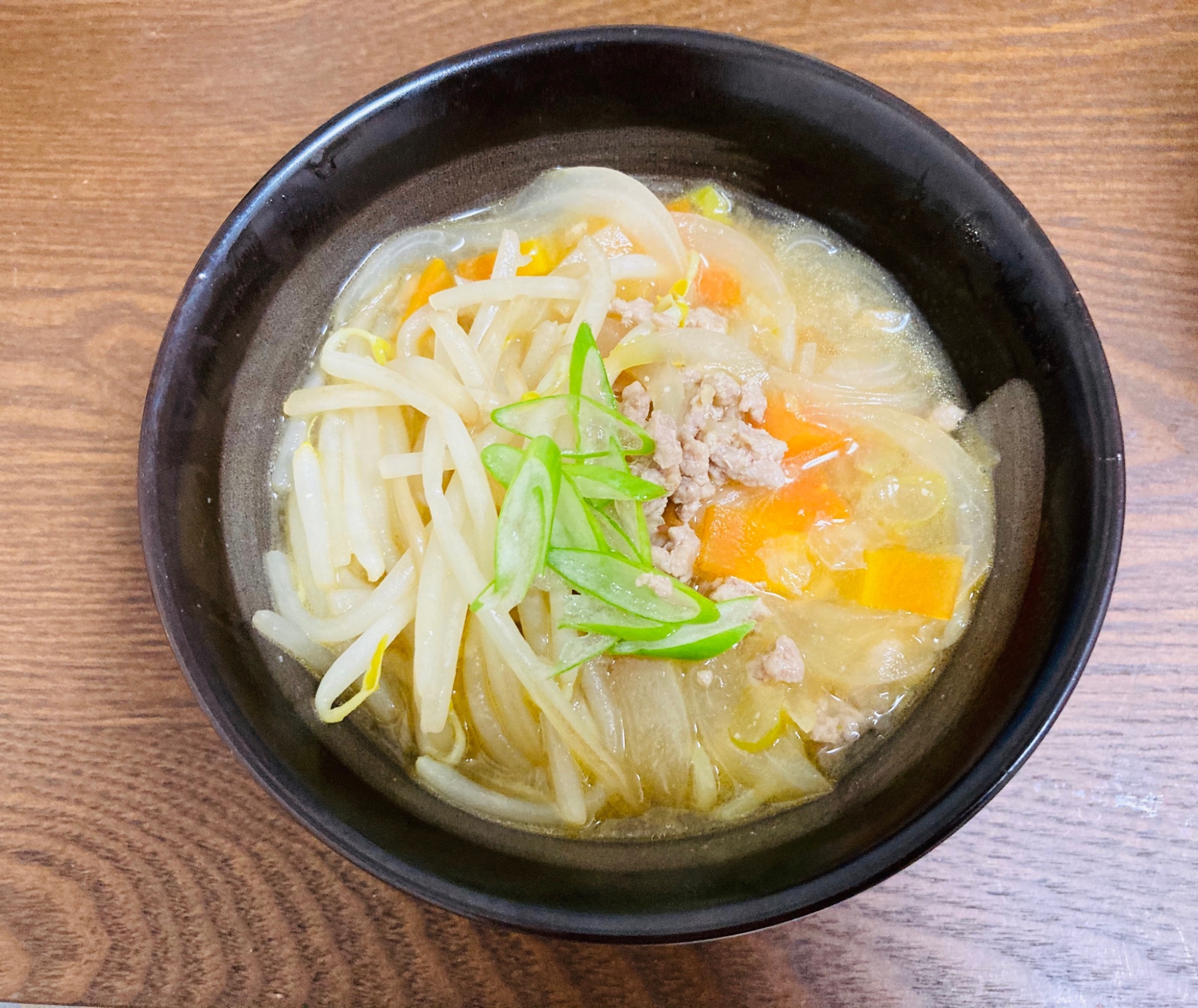 鍋の残りでちょっと本格的な味噌醤油ラーメン