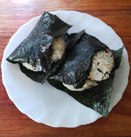 桜エビと枝豆・揚げ玉入り♡カラフル可愛いおにぎり