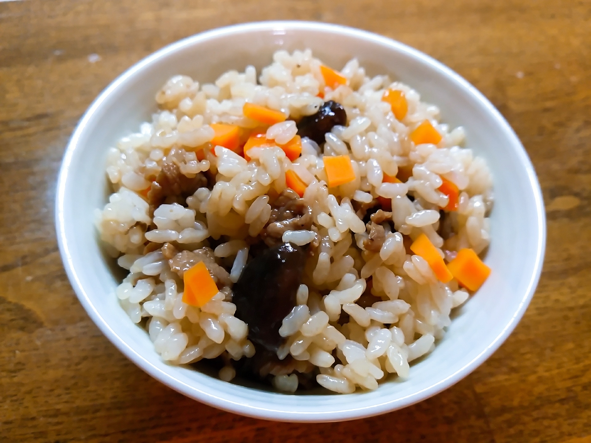 牛肉と椎茸の混ぜご飯