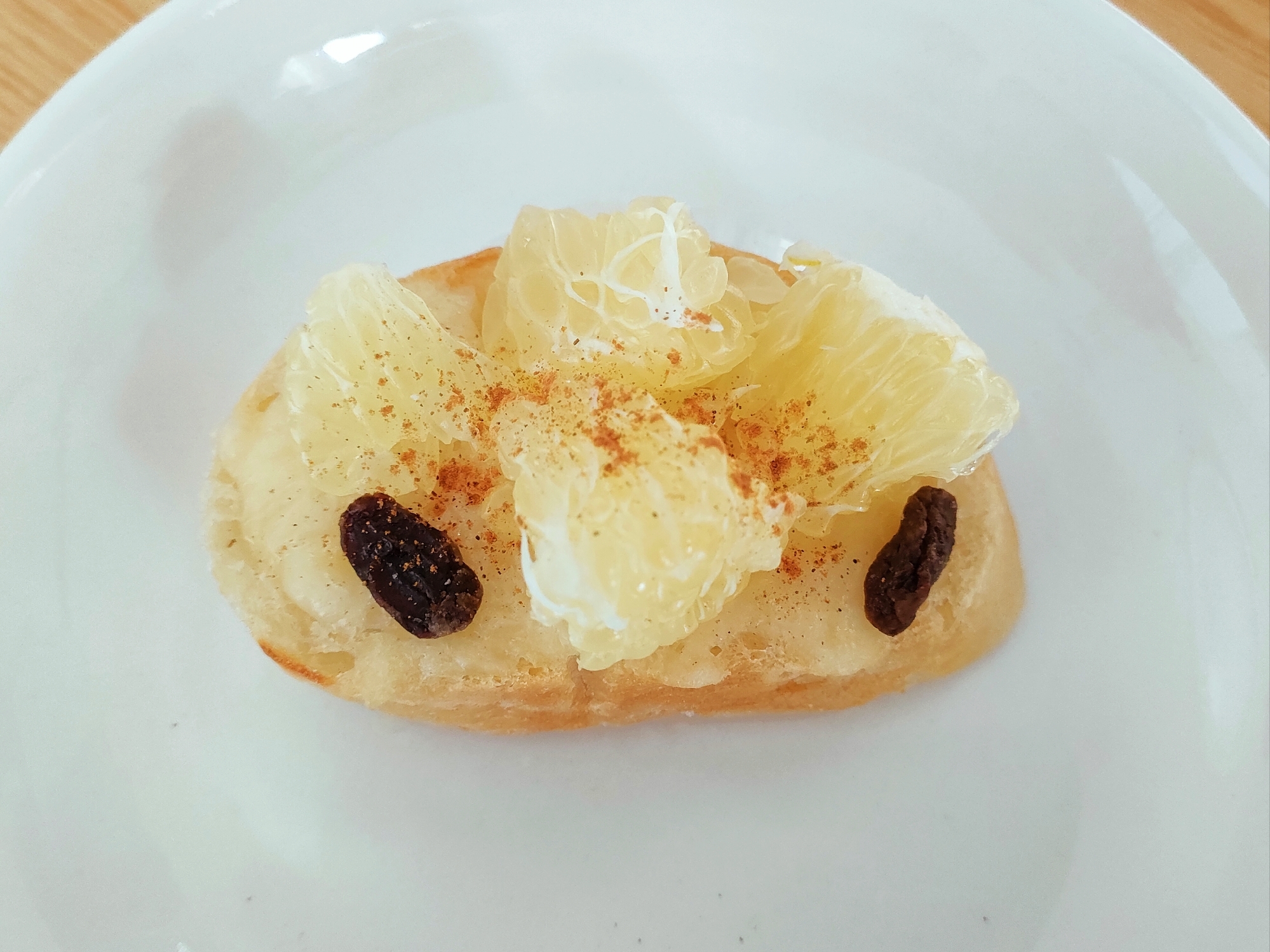 はるかとレーズンのチーズトースト