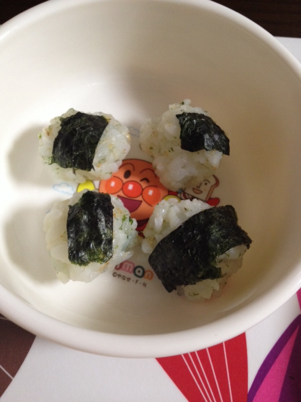 離乳食 青のりとごまのおにぎり レシピ 作り方 By かなぶん 楽天レシピ 離乳食 青のりとごまのおにぎり レシピ 作り方 By かなぶん 楽天レシピ