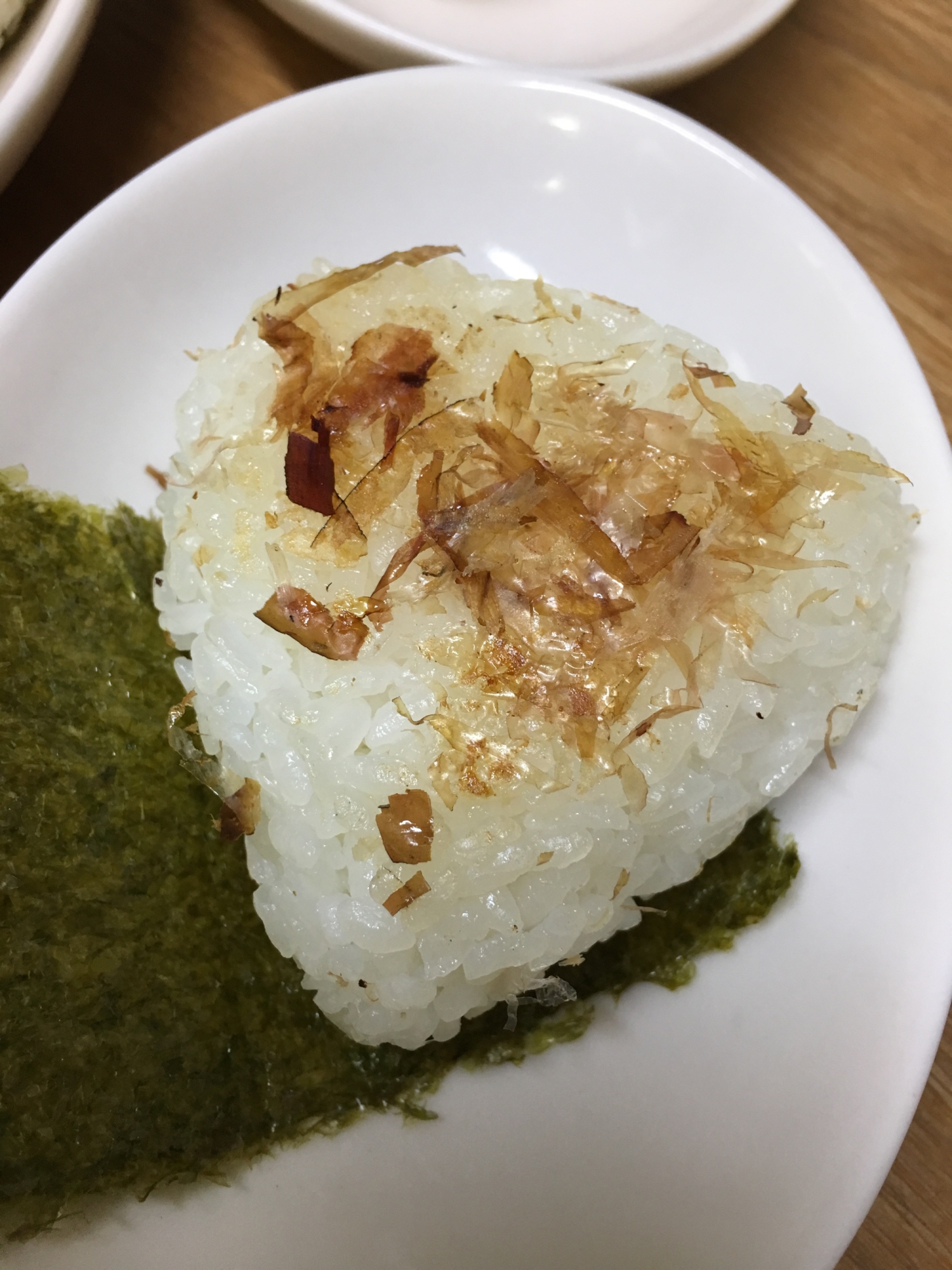 白だしと鰹節の焼きおにぎり