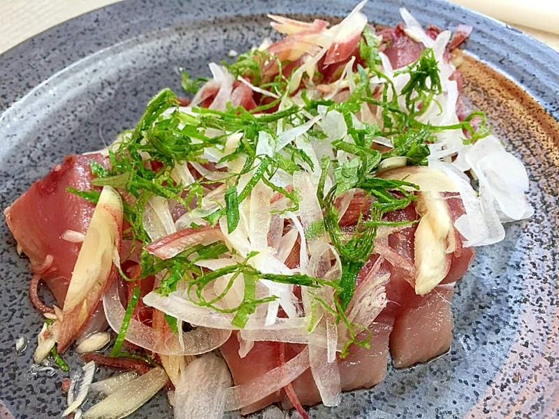 新玉ねぎ ミョウガたっぷり 旬の生鰹 レシピ 作り方 By Happylifes 楽天レシピ 新玉ねぎ ミョウガたっぷり 旬の生鰹 レシピ 作り方 By Happylifes 楽天レシピ