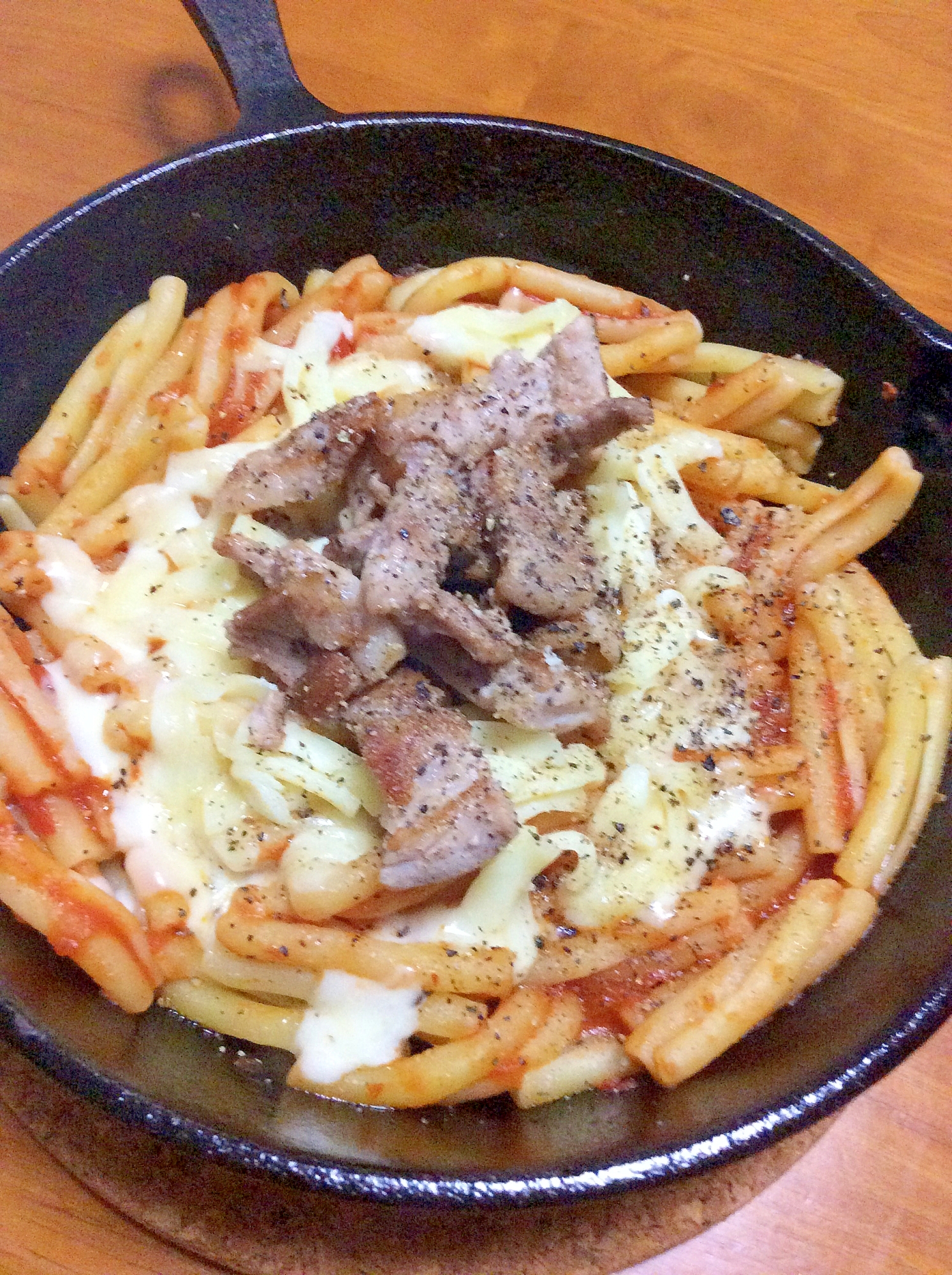 スキレットで焼きポークトマトバジルパスタ レシピ 作り方 By りょうま3784 楽天レシピ