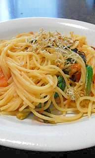 パリパリじゃこのせトマトパスタ