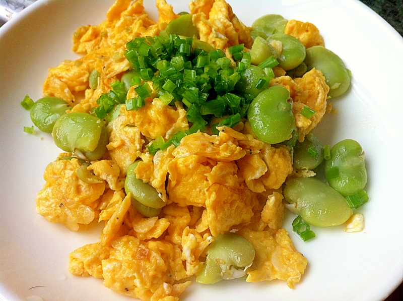 卵とそら豆の中華風あっさり炒め