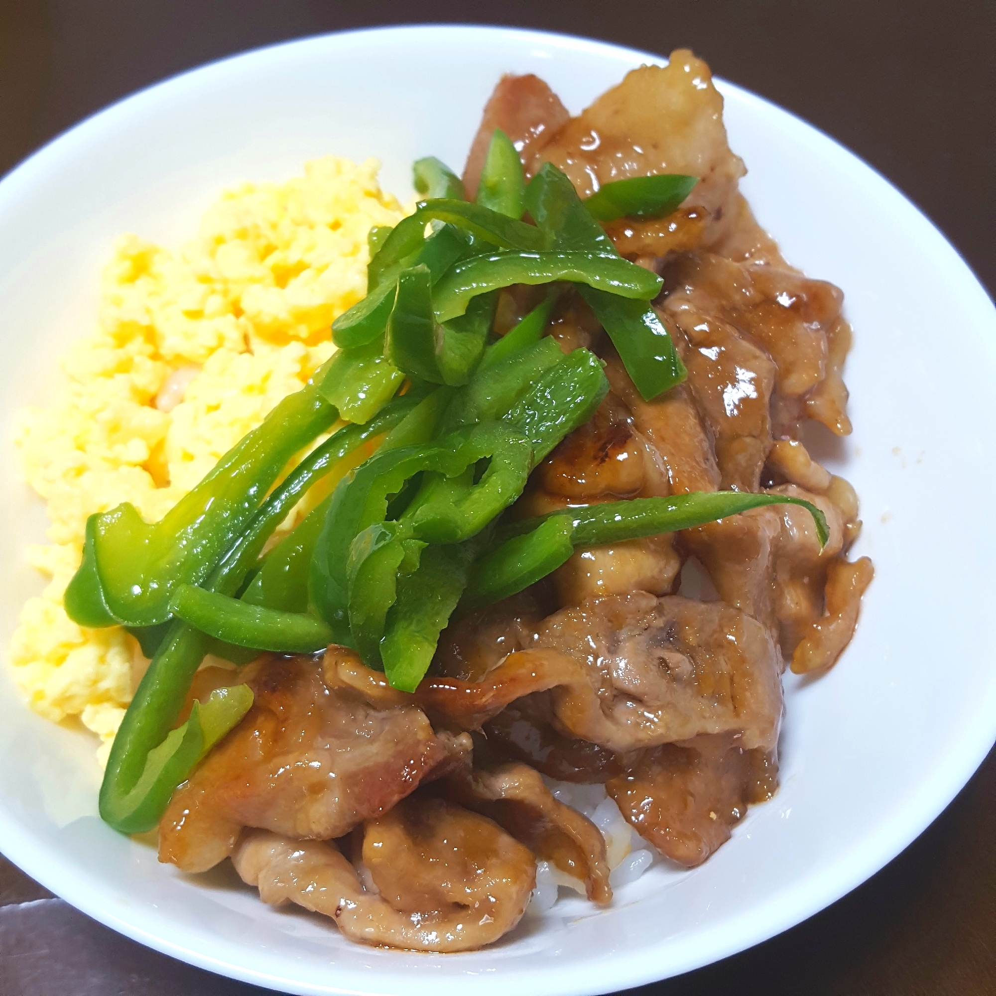 豚肉の3色丼