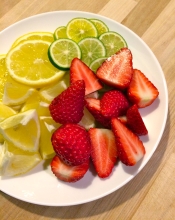 すだち いちご デトックスウォーター レシピ 作り方 By Nannu S Kitchen 楽天レシピ すだち いちご デトックスウォーター レシピ 作り方 By Nannu S Kitchen 楽天レシピ