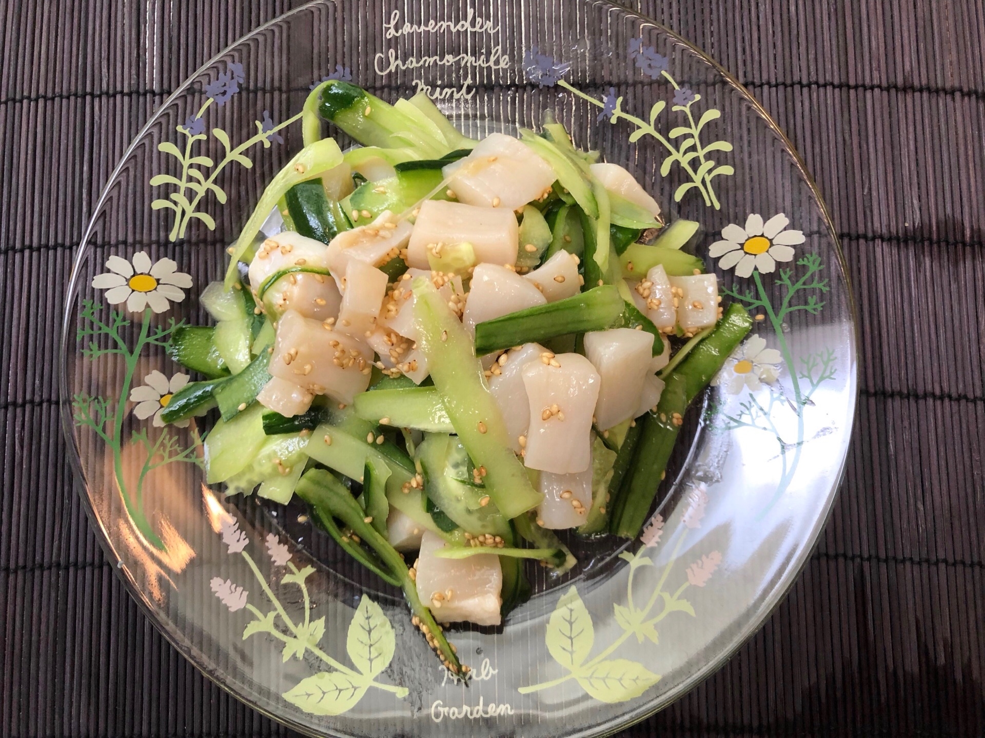家庭菜園キュウリ大量消費！旬の平貝のサラダ