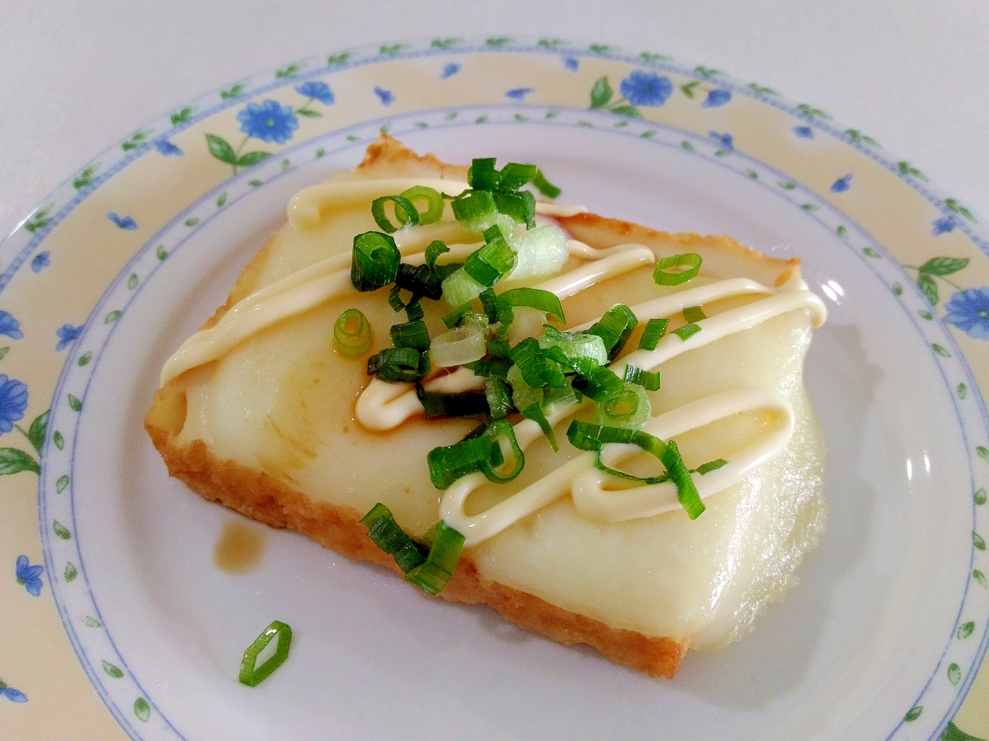 しょうゆマヨで 厚揚げのモッツァレラチーズ焼き レシピ 作り方 By うーころちゃん 楽天レシピ