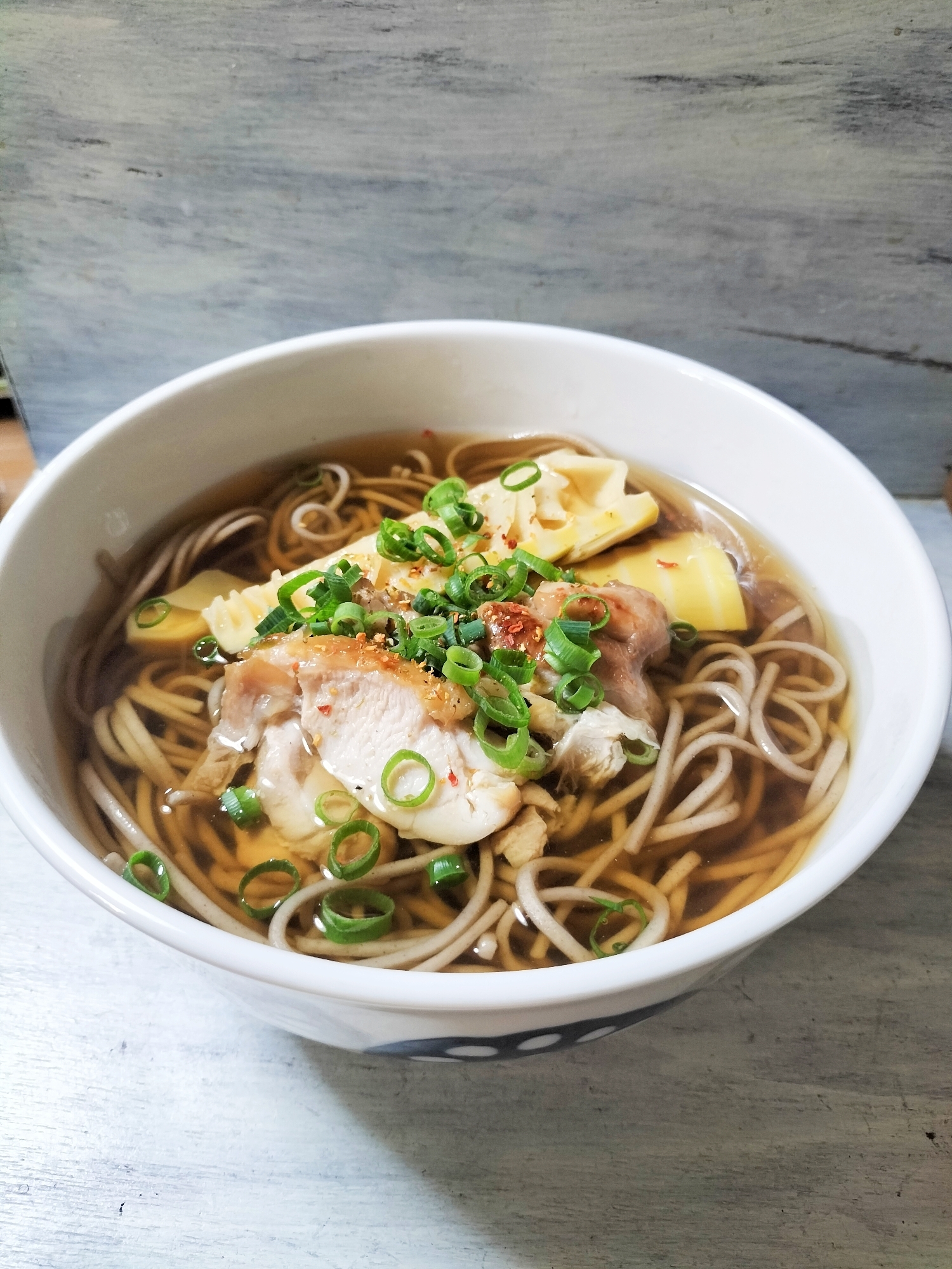 甘辛鶏ももと筍のあったかお蕎麦