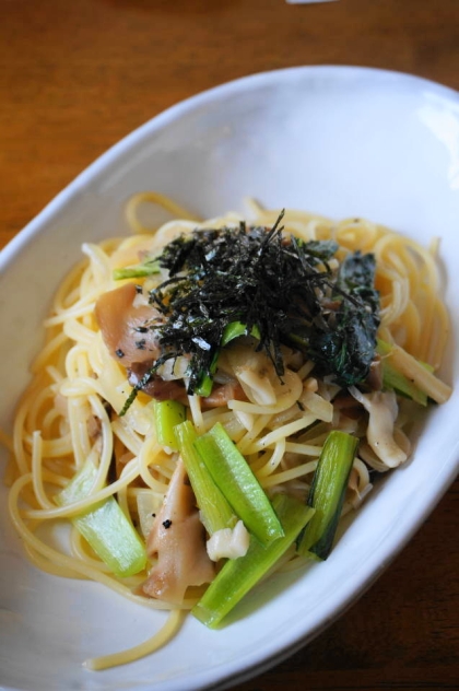 小松菜と舞茸とシーチキンの和風パスタ