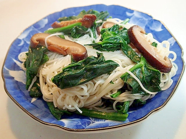 ほうれん草と椎茸の素麺チャンプルー