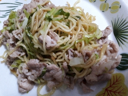 簡単！豚肉とキャベツの塩焼きそば