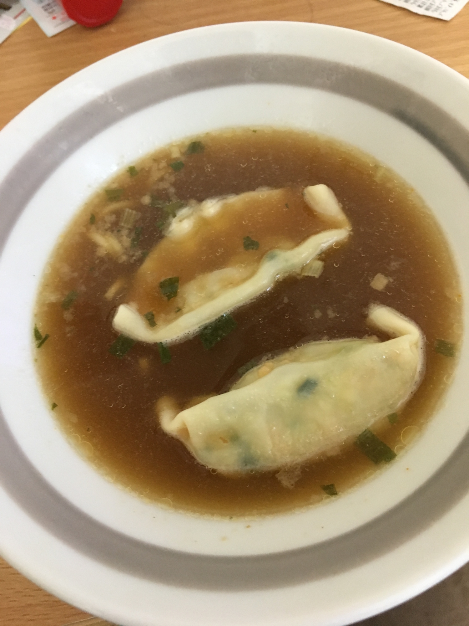 カップラーメンのスープで!餃子スープ