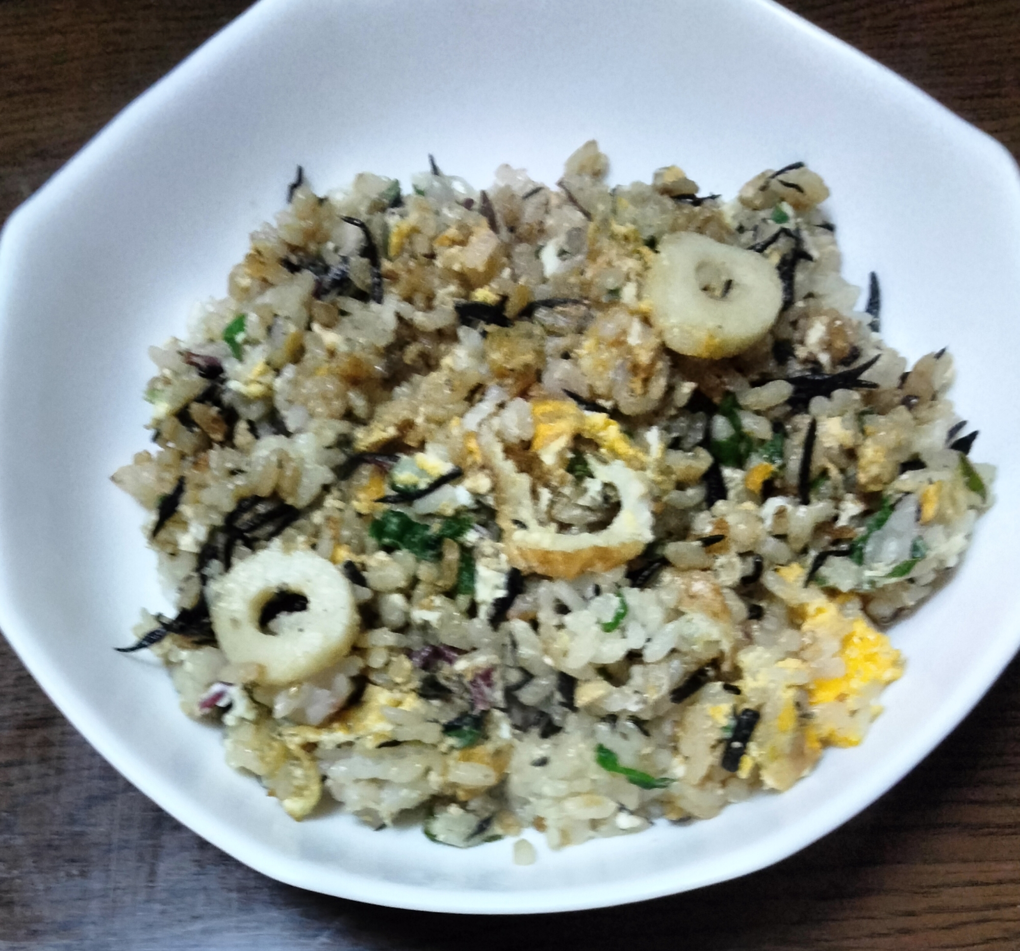 ちくわ佃煮大葉の卵チャーハン