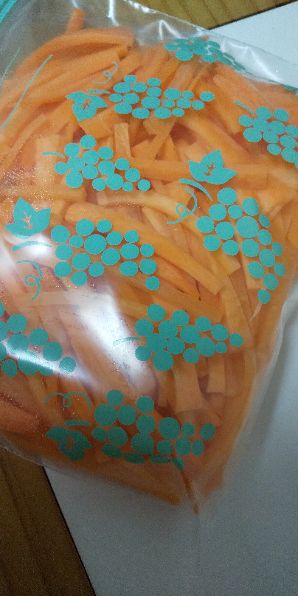 にんじんも千切りで冷凍保存☆