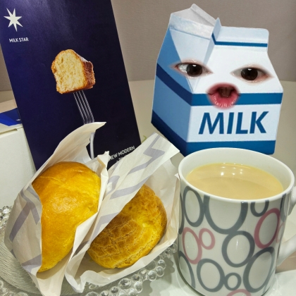 甘さなし♦シナモンカフェモカと♦甘いお菓子
