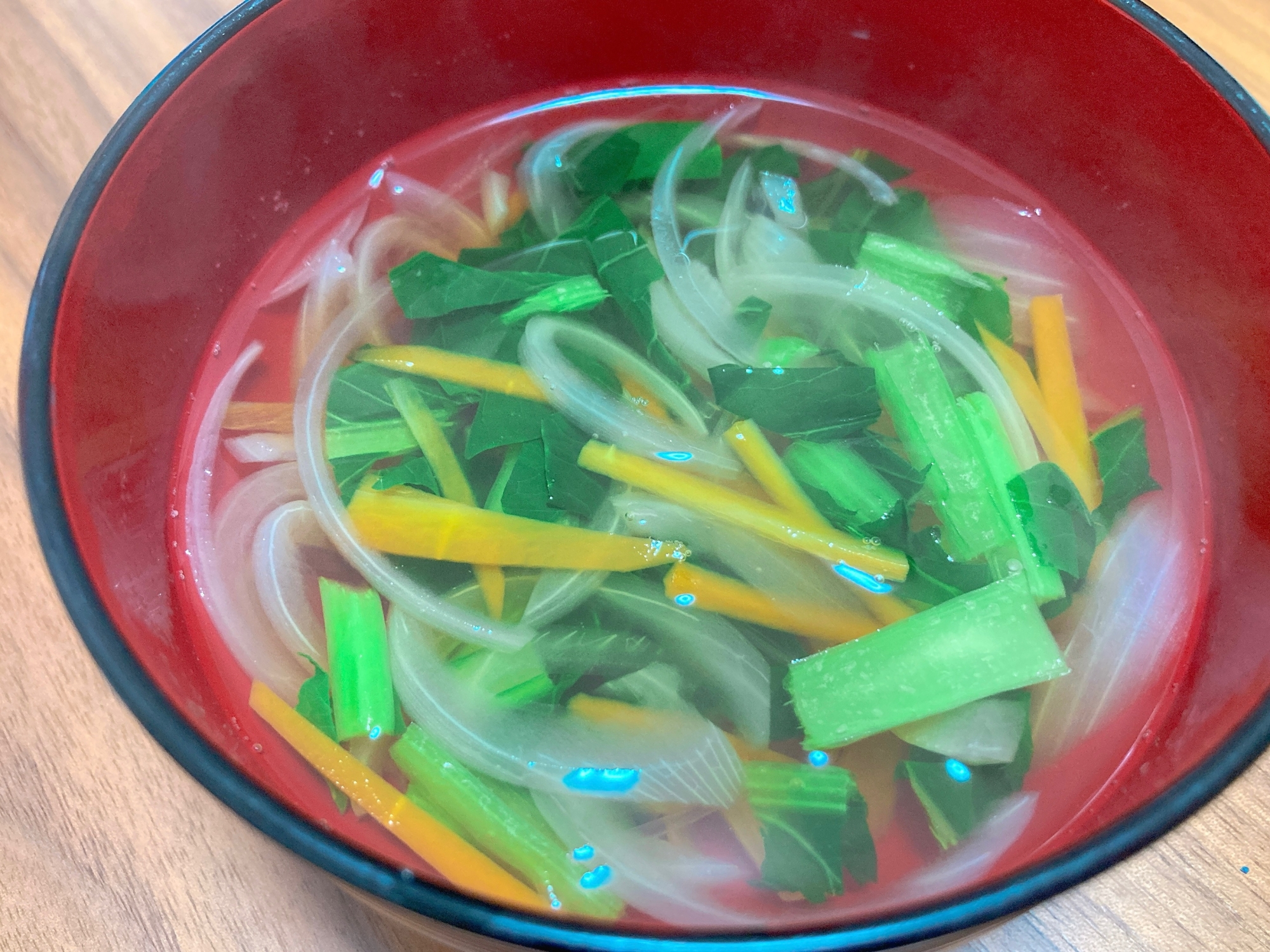小松菜と玉ねぎのすまし汁