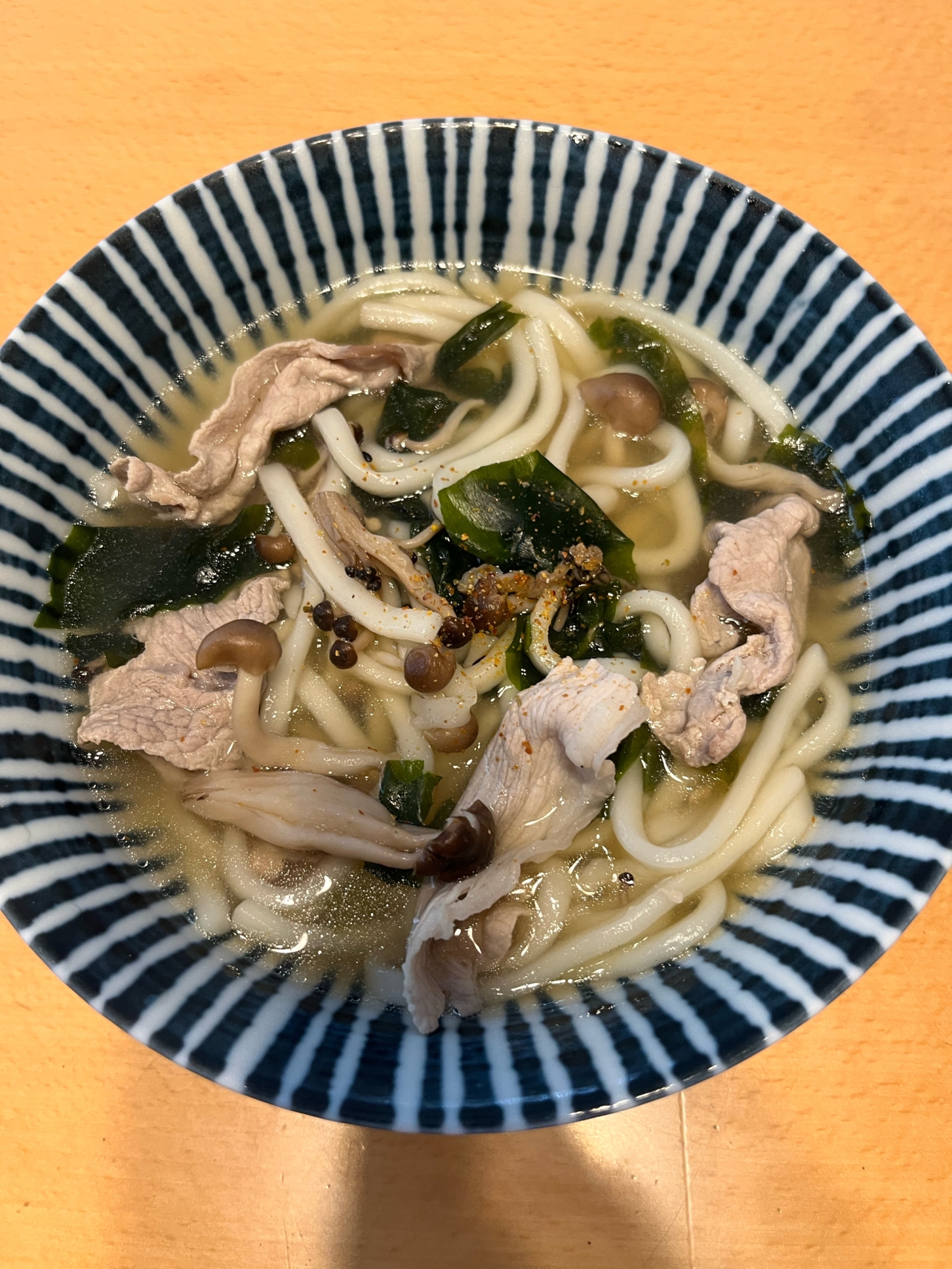 ズボラな肉わかめうどん