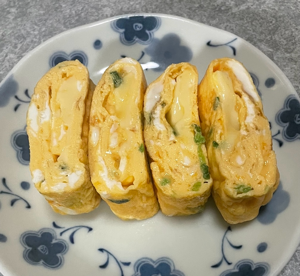 すき焼きのタレ使用！チーズ入り✨ネギ卵焼き