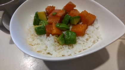 簡単にサーモン丼