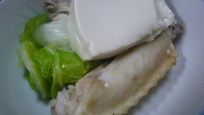 白菜と鶏肉と豆腐の水炊き風