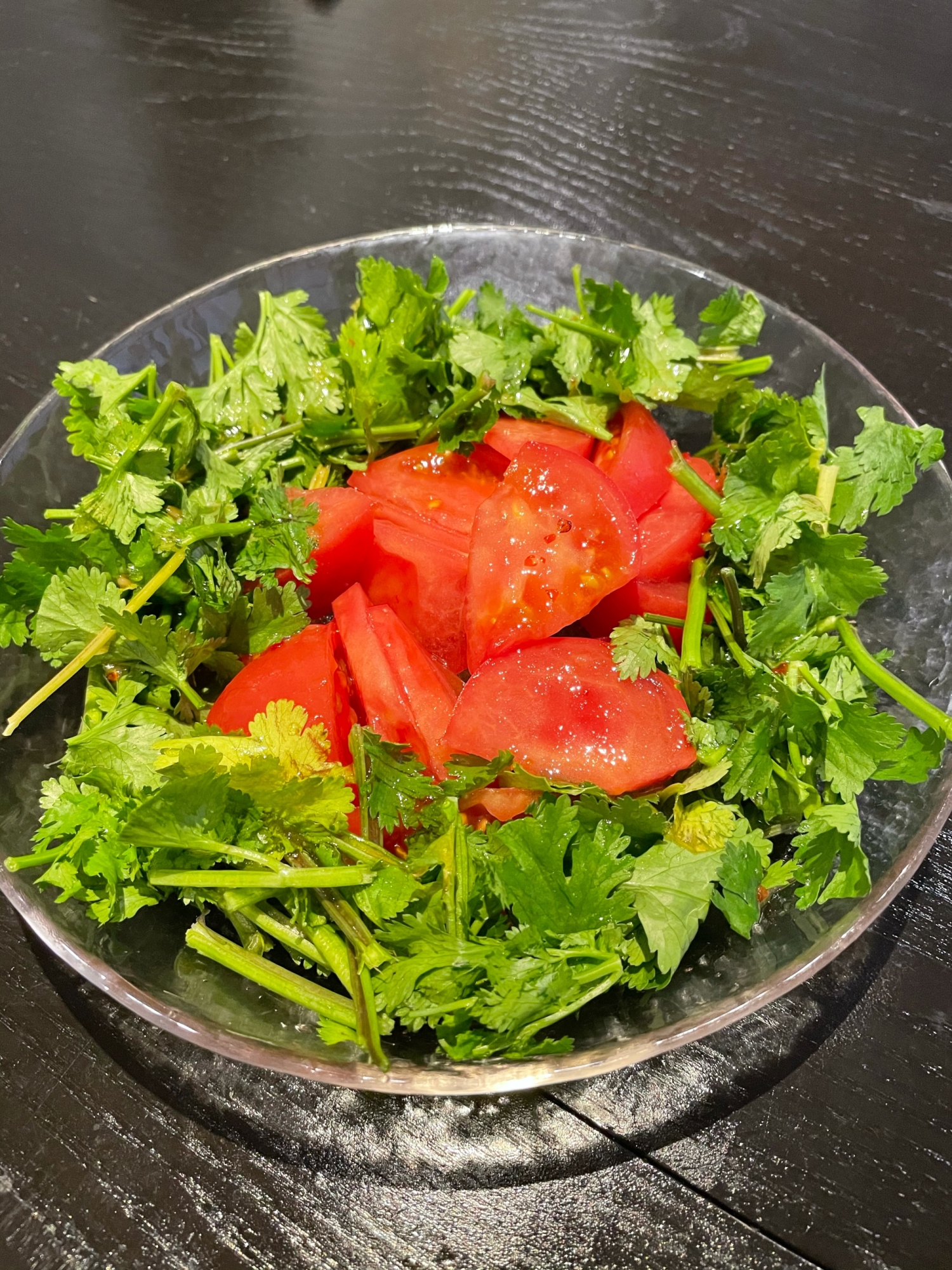 トマトとパクチーのアジアンサラダ レシピ 作り方 By オジオジ 楽天レシピ