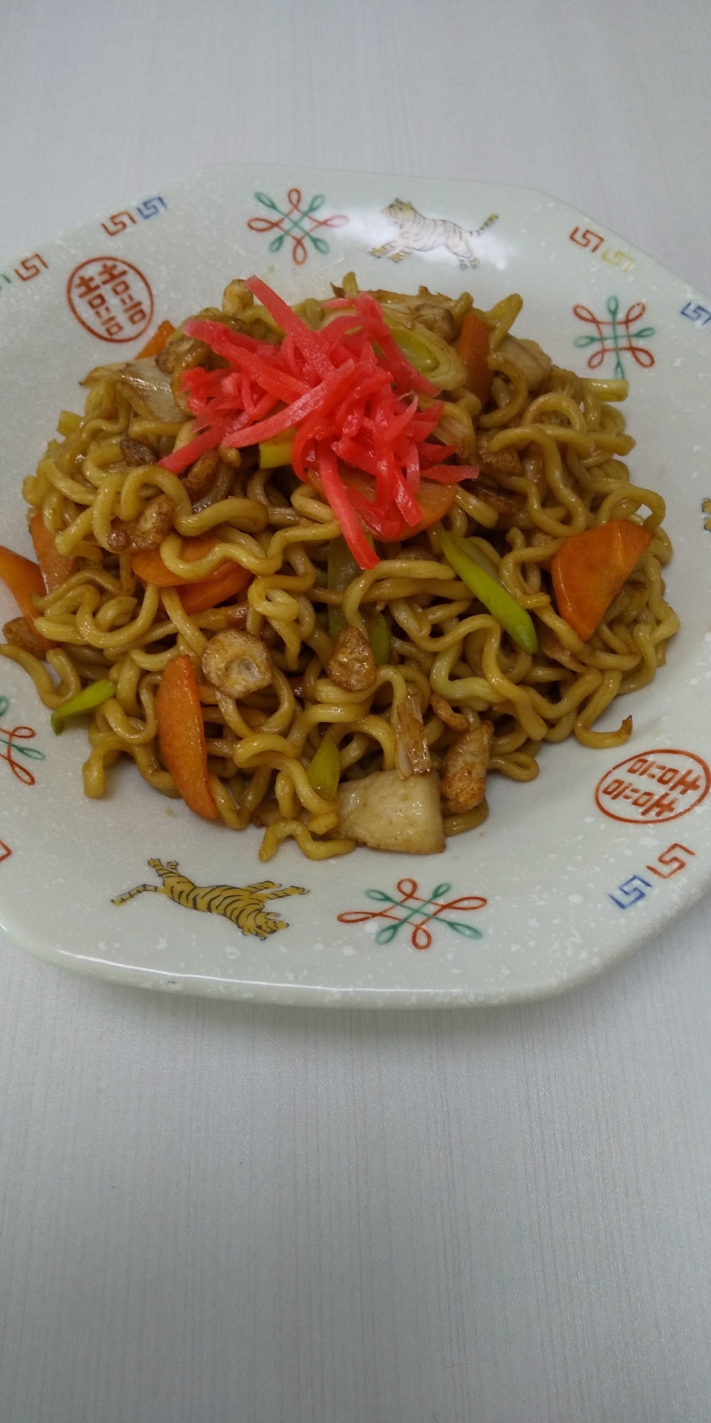 有るもので作る♪ちくわとにんじんと葱の焼きそば