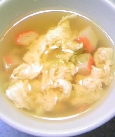 カニカマと卵の中華スープ
