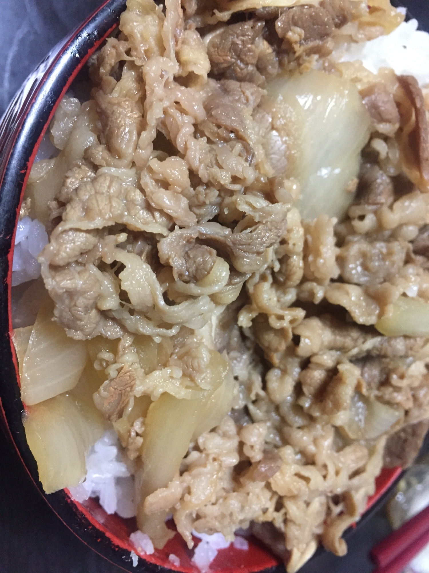 豚肉煮込み丼